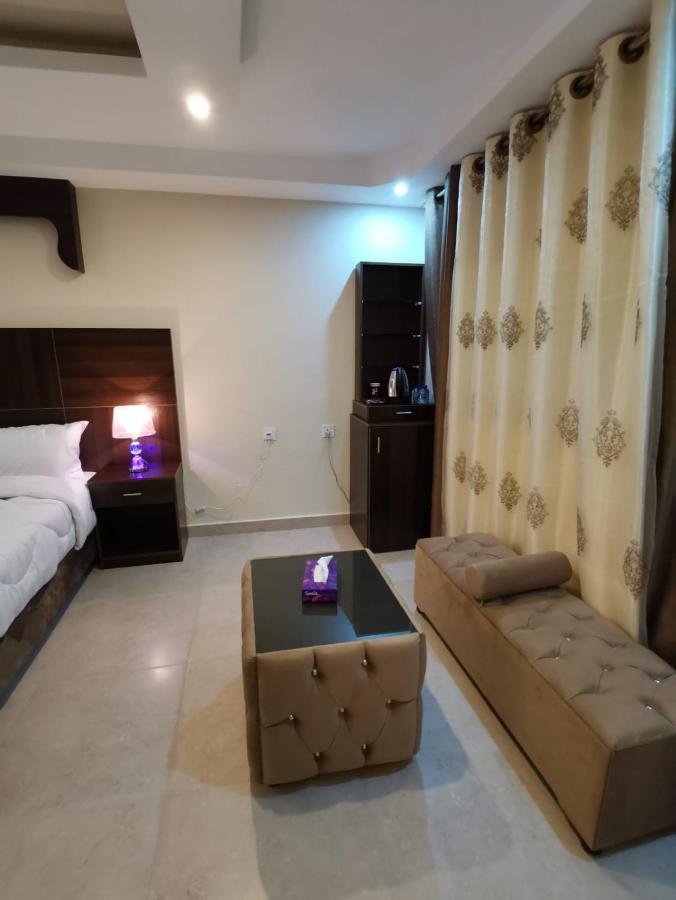 Hotel apartamentowy View الأطلالة الجميلة للعائلات فقط Akaba